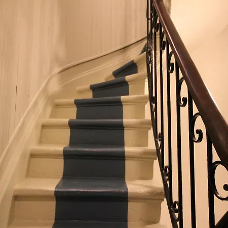 L'escapade Bordelaise - Cote Jardin Bed & Breakfast 3*