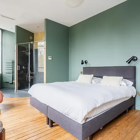 L'escapade Bordelaise - Cote Jardin Bed & Breakfast