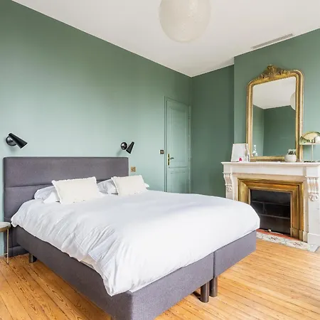 L'escapade Bordelaise - Cote Jardin Bed & Breakfast 3*
