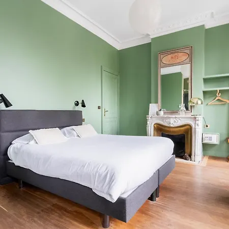 L'escapade Bordelaise - Cote Jardin Bed & Breakfast