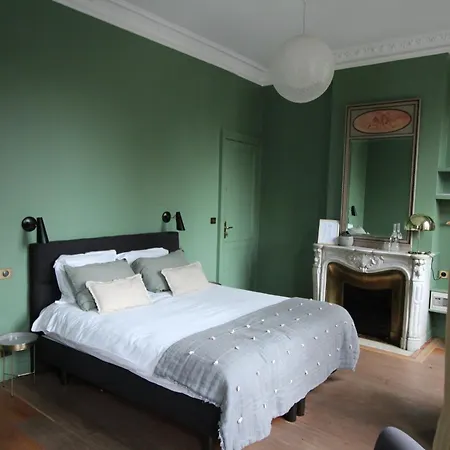 L'escapade Bordelaise - Cote Jardin Bed & Breakfast